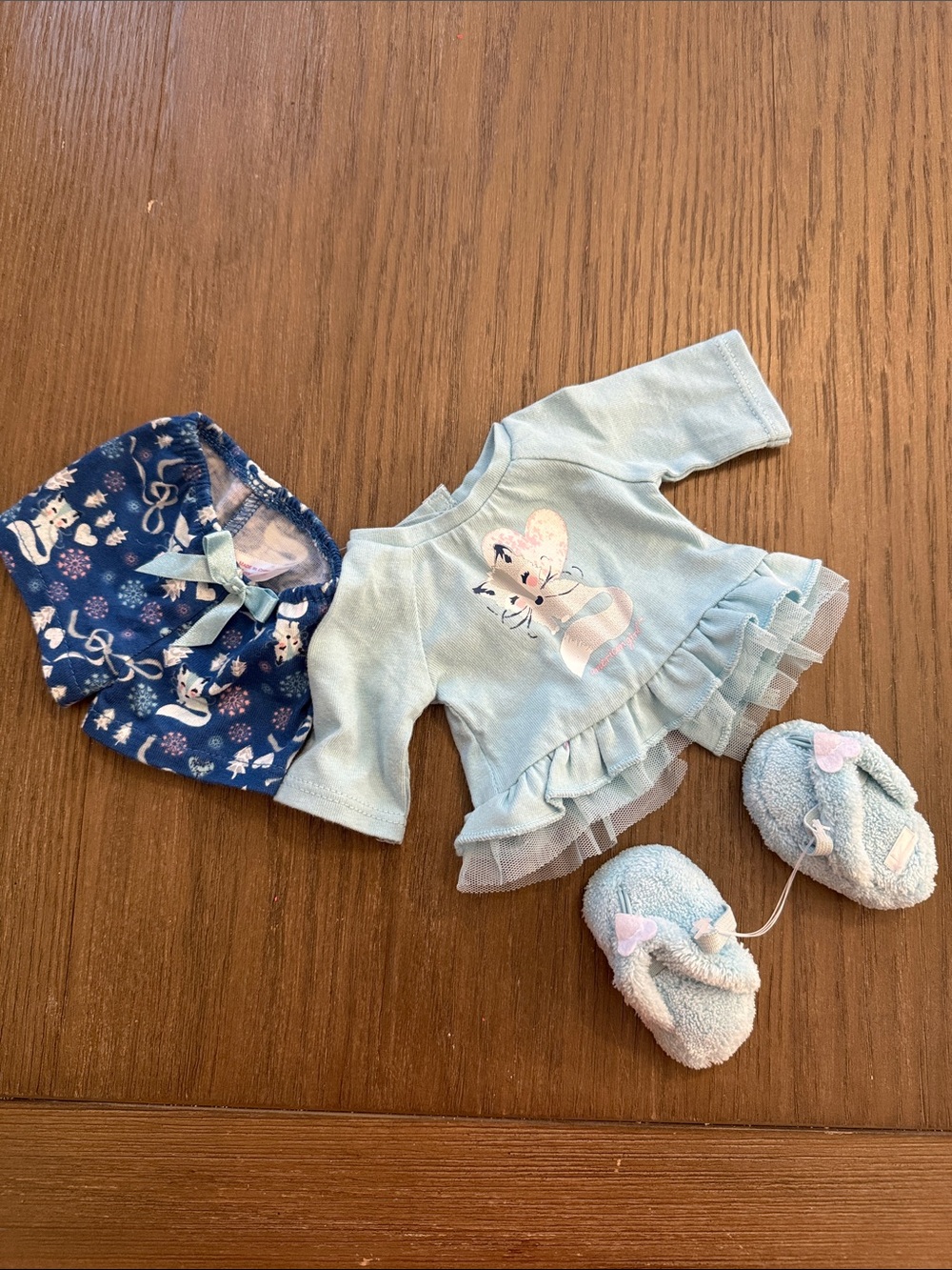 NWOT American Girl Blue Fox Print Pajamas Top with shorts and fuzzy slippers